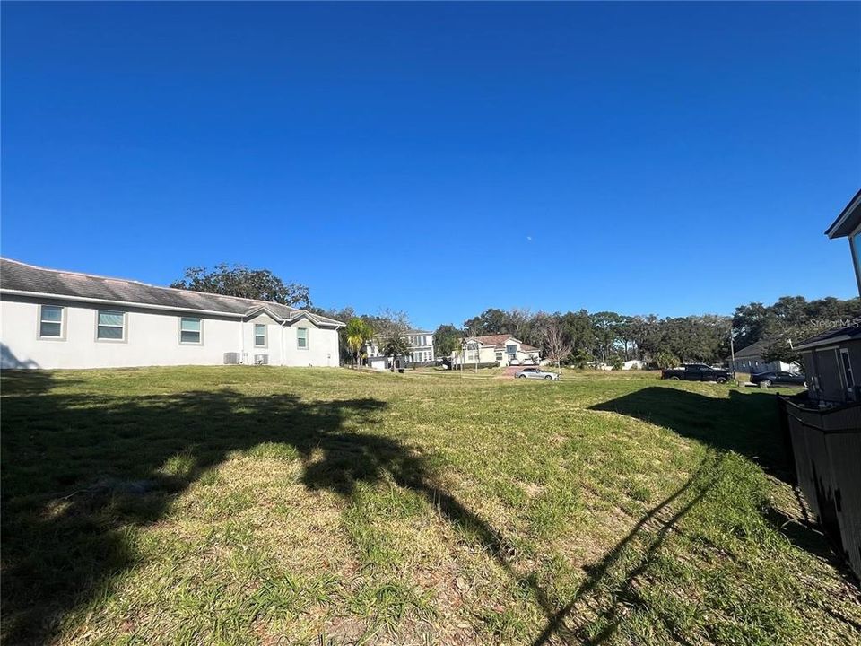На продажу: $275,000 (0.26 acres)
