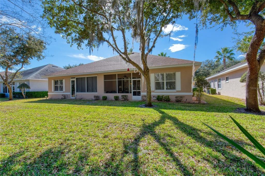 Activo con contrato: $340,000 (3 camas, 2 baños, 1684 Pies cuadrados)