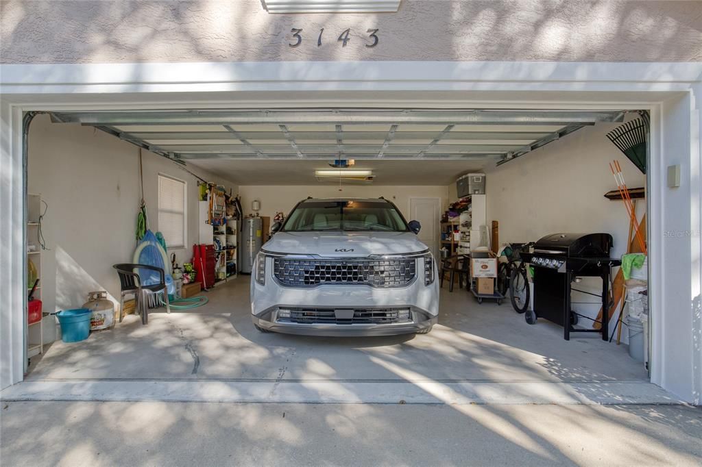 Activo con contrato: $340,000 (3 camas, 2 baños, 1684 Pies cuadrados)