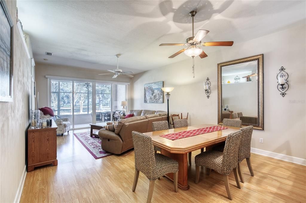 Activo con contrato: $340,000 (3 camas, 2 baños, 1684 Pies cuadrados)