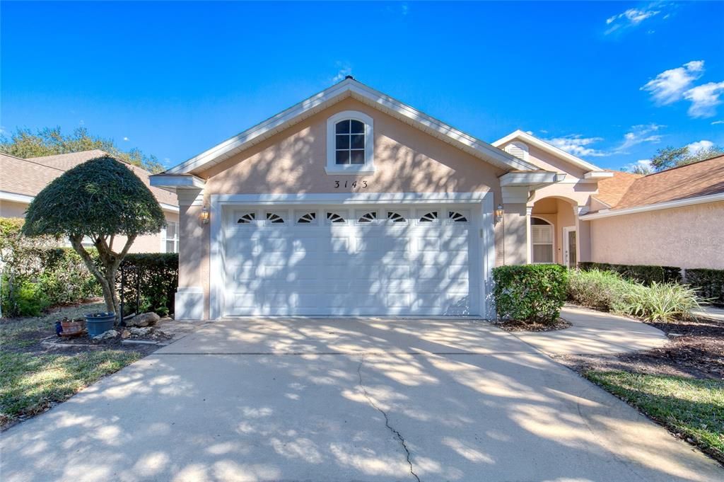 Activo con contrato: $340,000 (3 camas, 2 baños, 1684 Pies cuadrados)