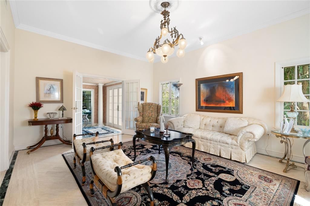For Sale: $3,995,000 (5 beds, 4 baths, 6081 Square Feet)
