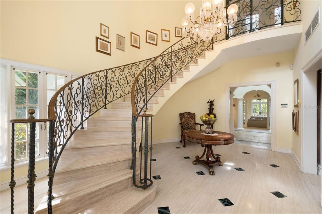 For Sale: $3,995,000 (5 beds, 4 baths, 6081 Square Feet)