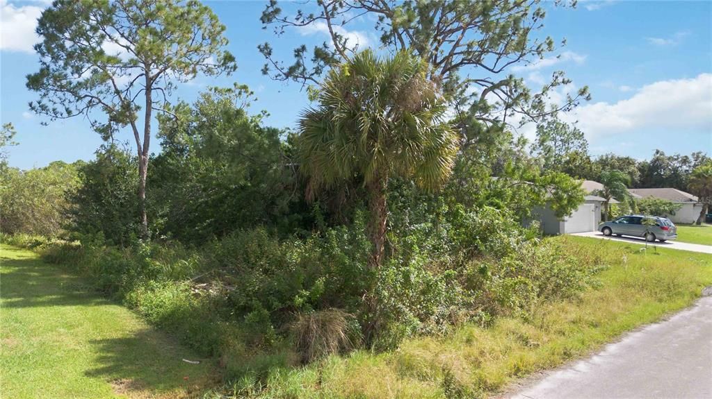 待售: $34,500 (0.23 acres)