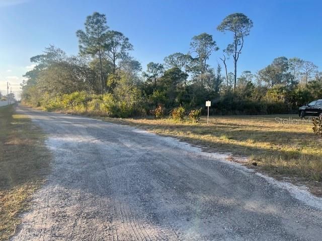 待售: $149,900 (0.26 acres)