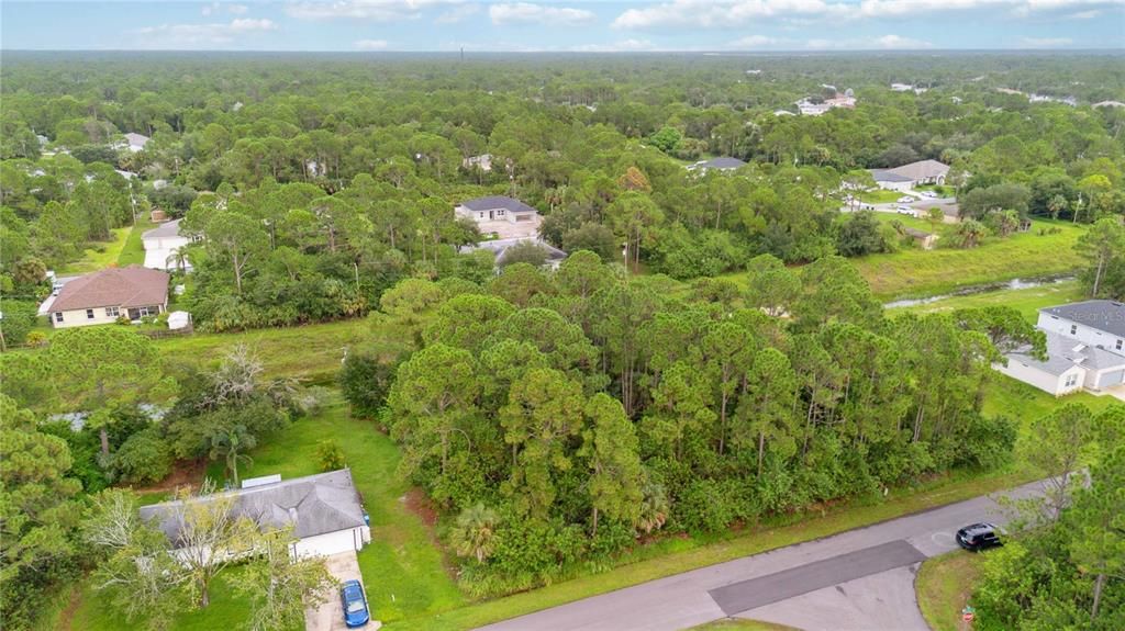 На продажу: $34,500 (0.23 acres)