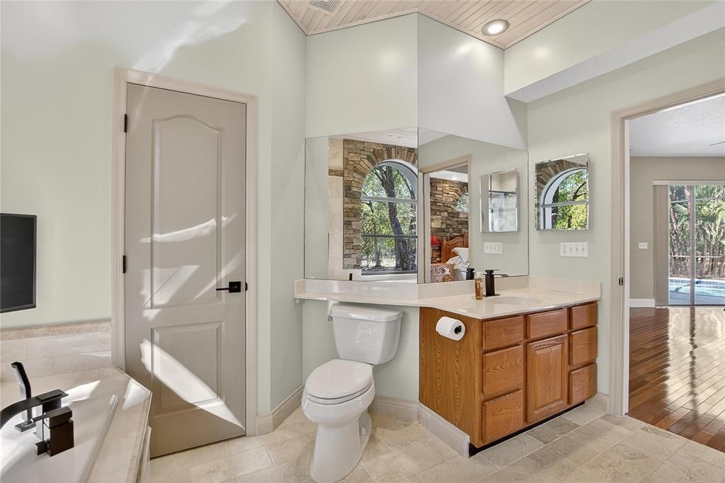 Active With Contract: $749,000 (4 beds, 2 baths, 2142 Square Feet)