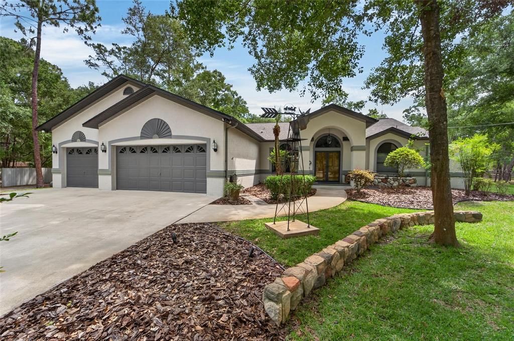 Active With Contract: $749,000 (4 beds, 2 baths, 2142 Square Feet)