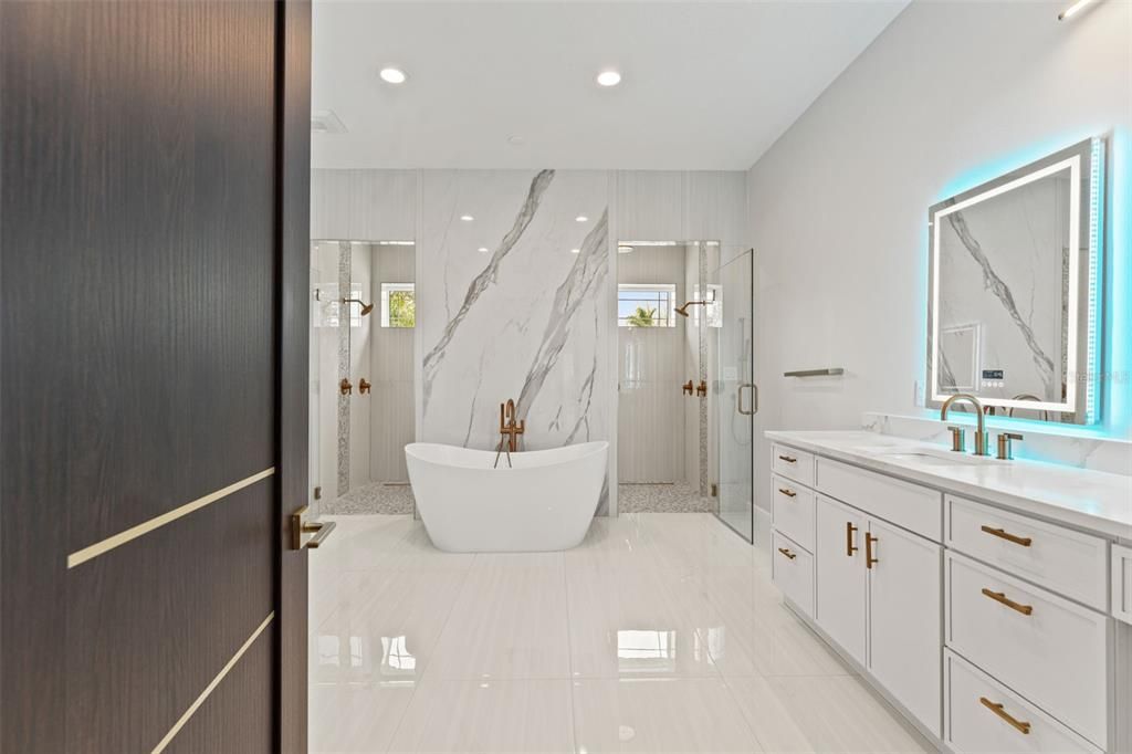 For Sale: $1,595,000 (5 beds, 4 baths, 4005 Square Feet)