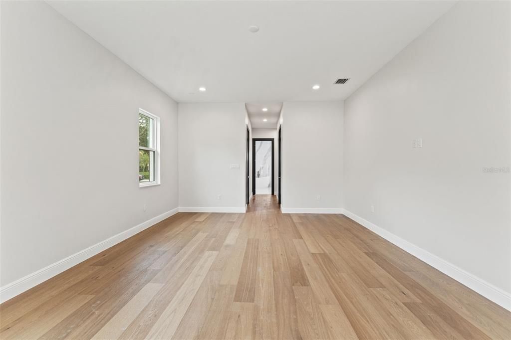 For Sale: $1,595,000 (5 beds, 4 baths, 4005 Square Feet)
