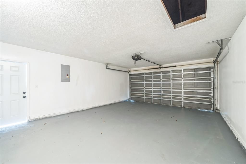 For Rent: $1,875 (3 beds, 2 baths, 1092 Square Feet)