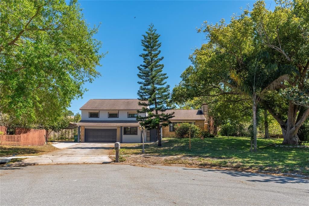Activo con contrato: $445,000 (5 camas, 3 baños, 3230 Pies cuadrados)