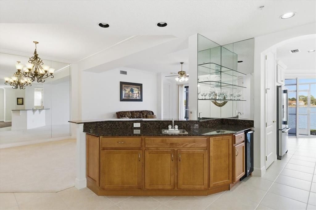 For Sale: $589,900 (2 beds, 2 baths, 1983 Square Feet)