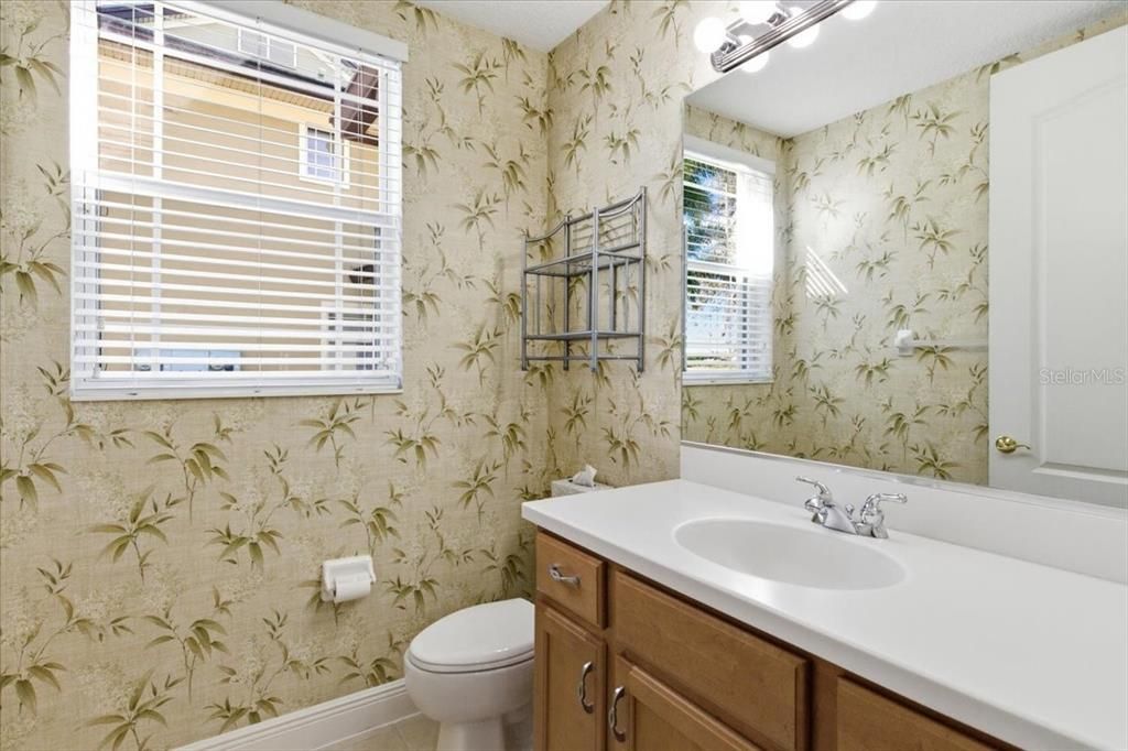For Sale: $589,900 (2 beds, 2 baths, 1983 Square Feet)