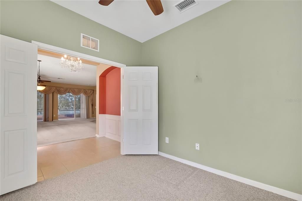 For Sale: $219,000 (2 beds, 2 baths, 1524 Square Feet)