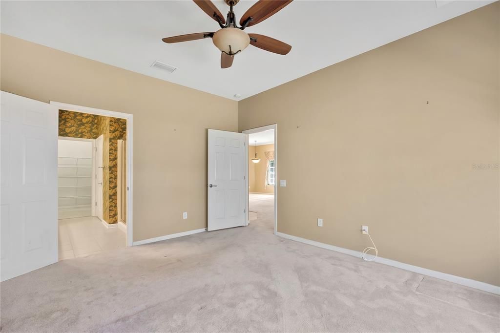 For Sale: $219,000 (2 beds, 2 baths, 1524 Square Feet)