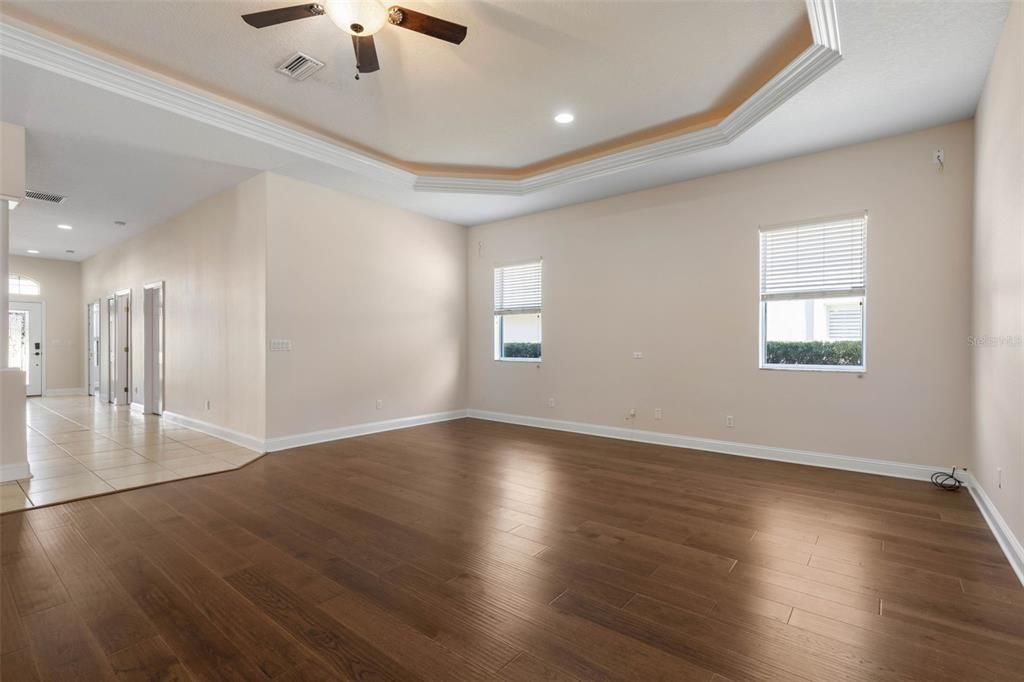 Activo con contrato: $499,990 (3 camas, 2 baños, 2520 Pies cuadrados)