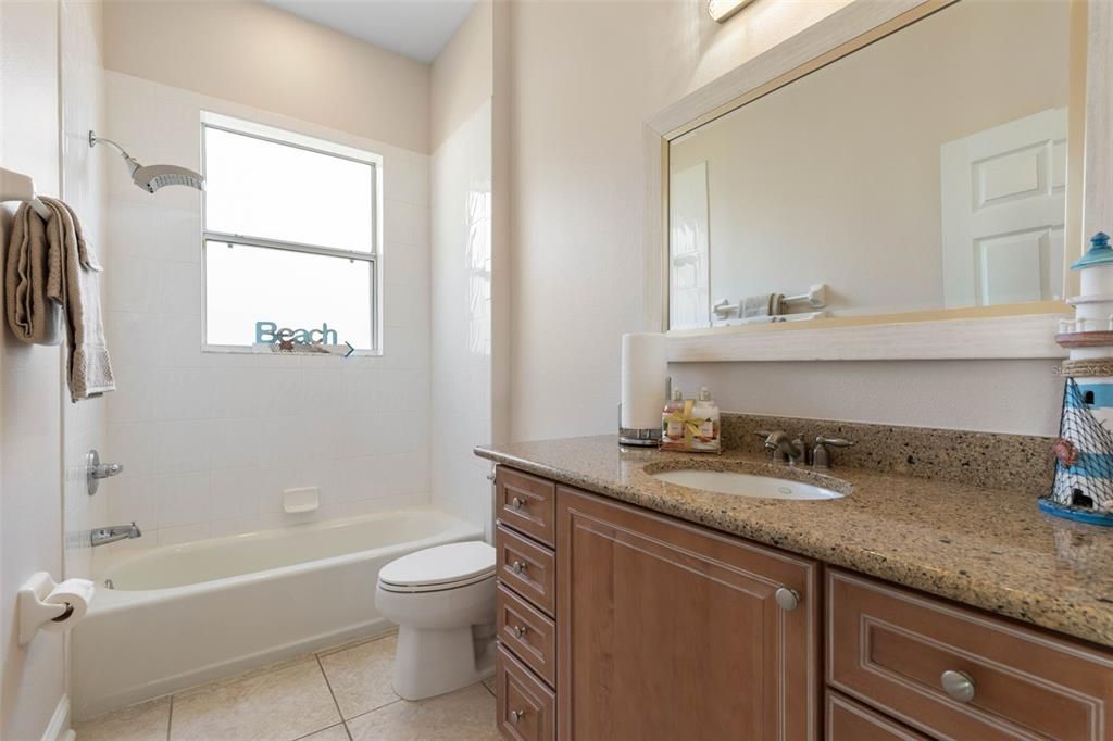Activo con contrato: $499,990 (3 camas, 2 baños, 2520 Pies cuadrados)