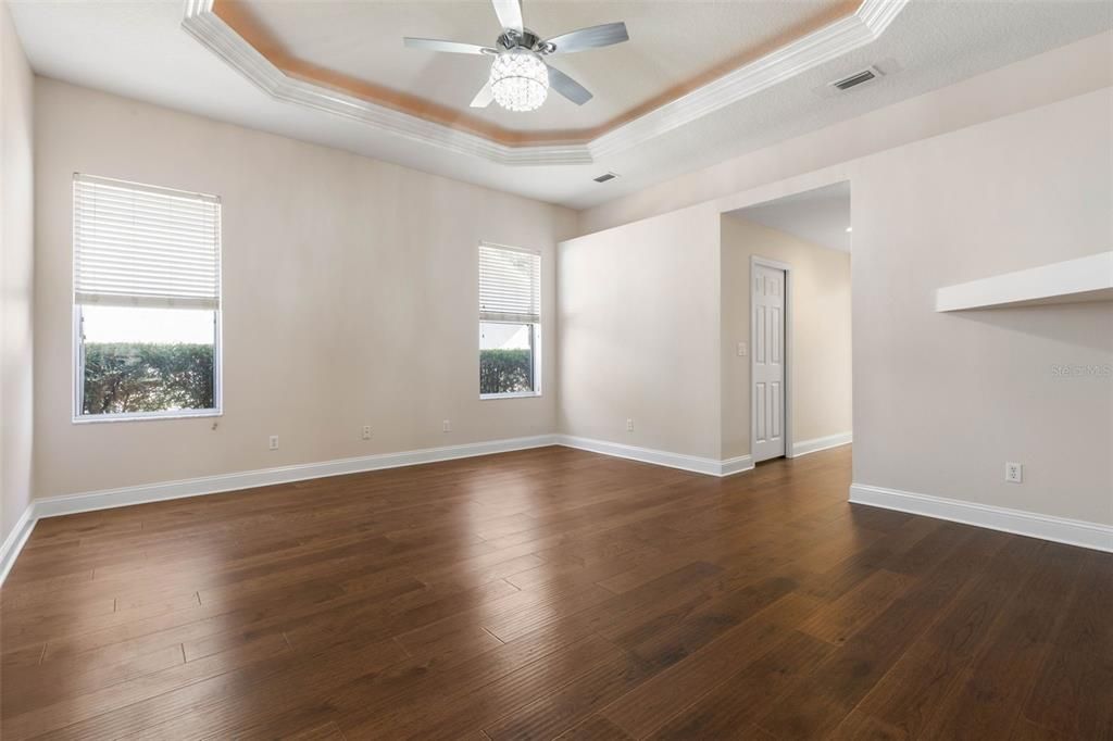Activo con contrato: $499,990 (3 camas, 2 baños, 2520 Pies cuadrados)