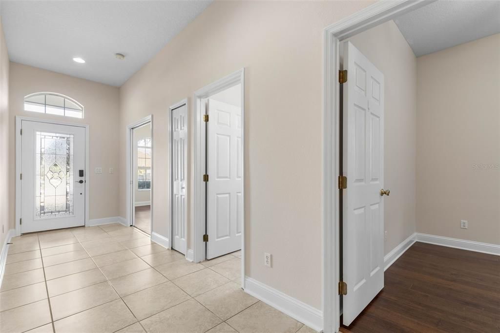 Activo con contrato: $499,990 (3 camas, 2 baños, 2520 Pies cuadrados)