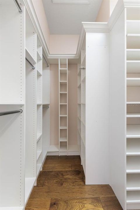 Activo con contrato: $499,990 (3 camas, 2 baños, 2520 Pies cuadrados)