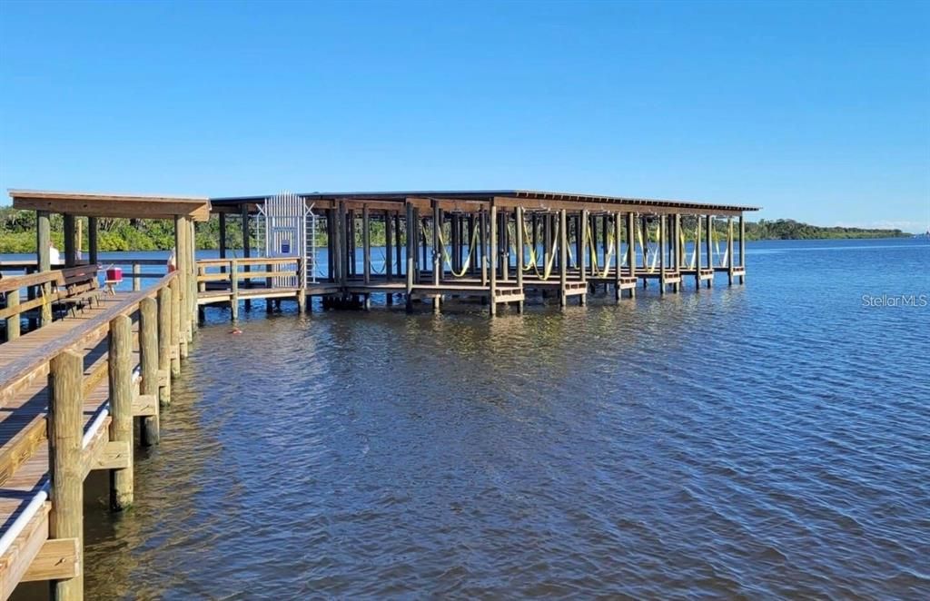 На продажу: $199,500 (2 спален, 2 ванн, 1152 Квадратных фут)