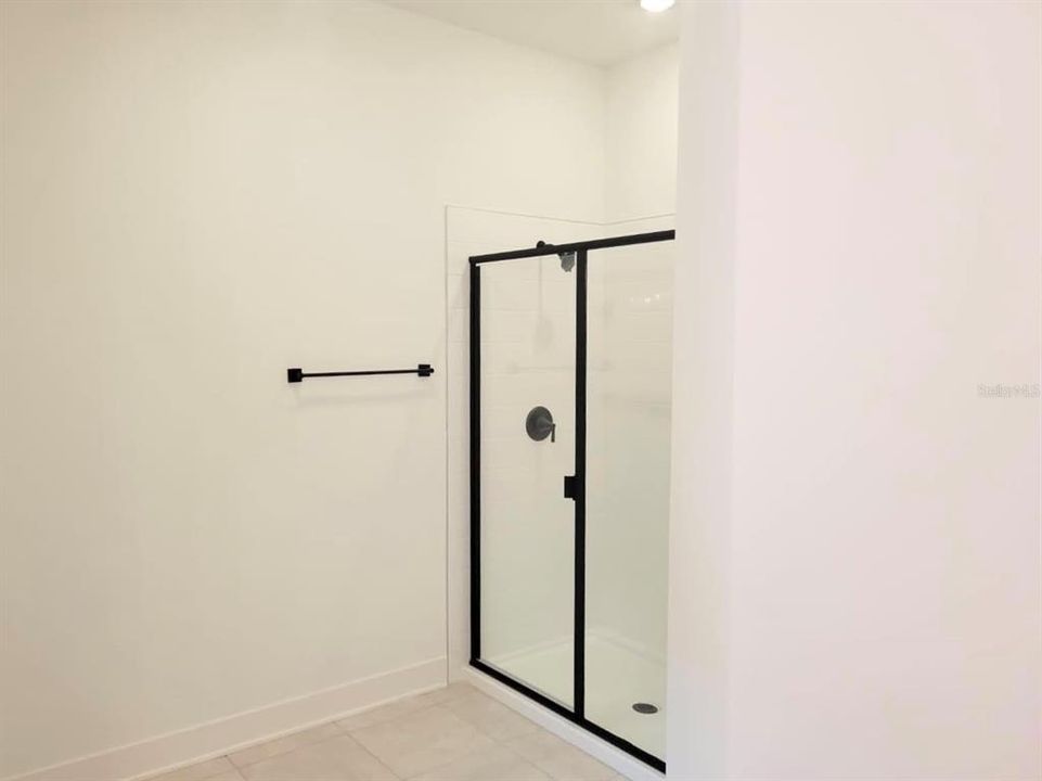 Activo con contrato: $315,000 (4 camas, 2 baños, 1820 Pies cuadrados)