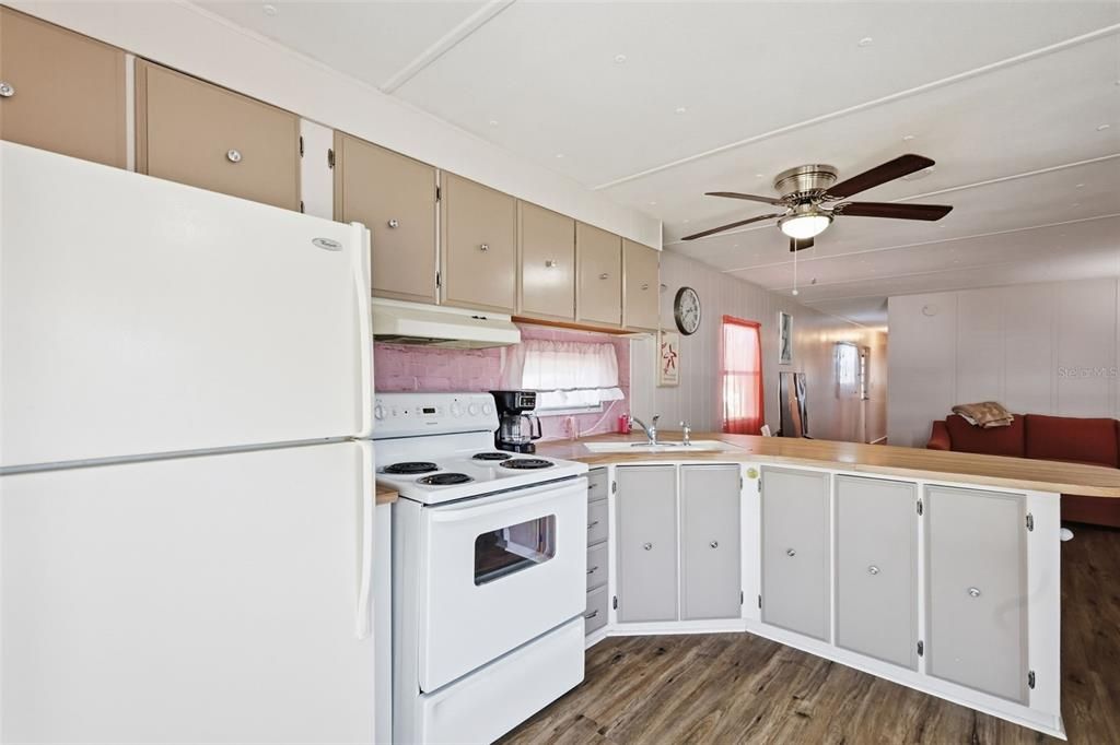 En Venta: $87,500 (2 camas, 1 baños, 880 Pies cuadrados)