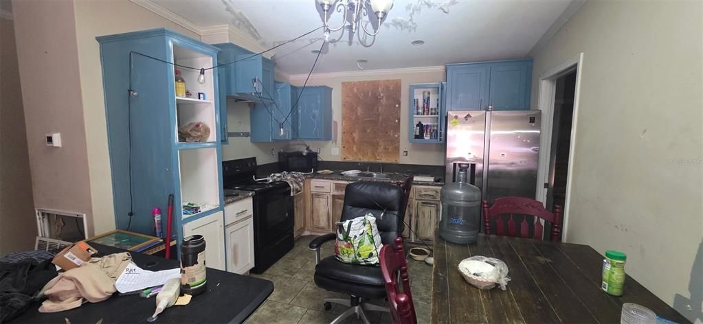 Activo con contrato: $140,000 (3 camas, 2 baños, 1080 Pies cuadrados)
