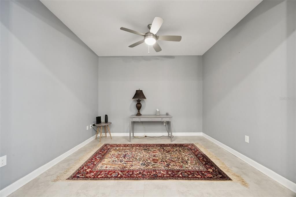 Active With Contract: $210,000 (2 beds, 2 baths, 1385 Square Feet)
