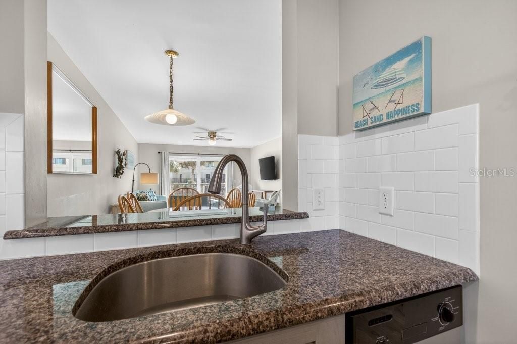 En Venta: $479,000 (3 camas, 2 baños, 1064 Pies cuadrados)