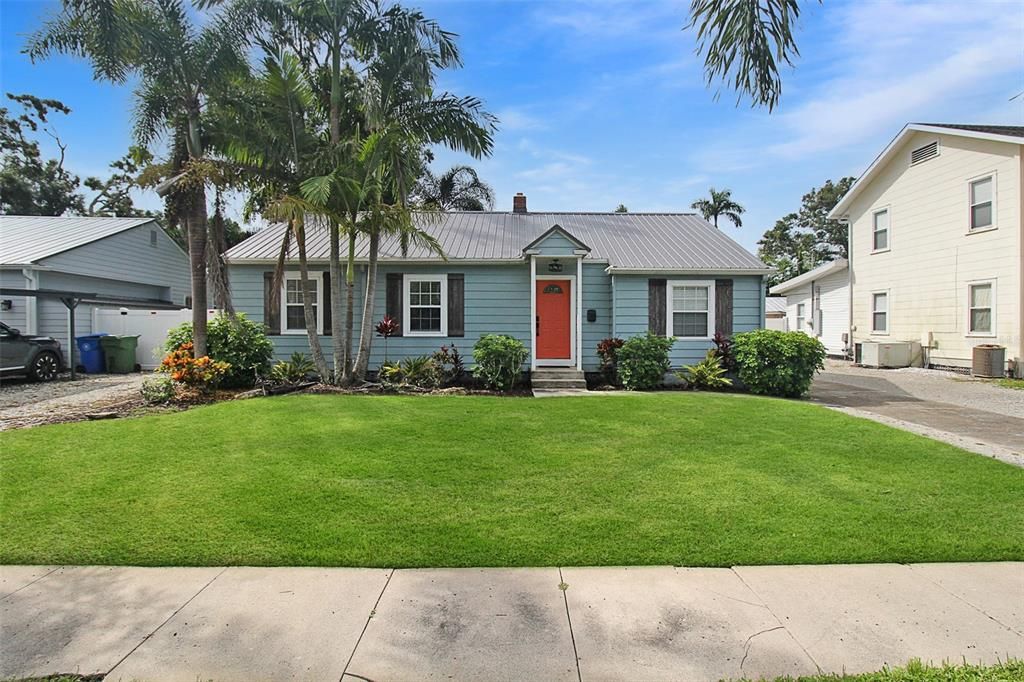 For Rent: $3,600 (2 beds, 2 baths, 1168 Square Feet)