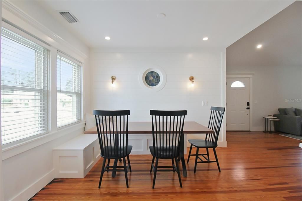 For Rent: $3,600 (2 beds, 2 baths, 1168 Square Feet)