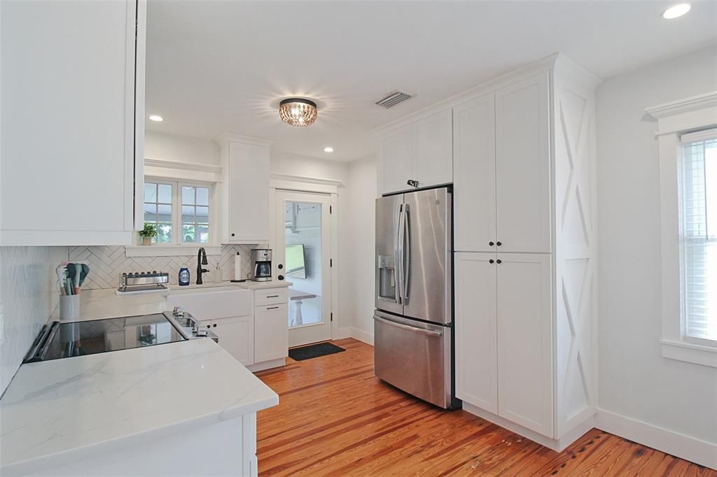 For Rent: $3,600 (2 beds, 2 baths, 1168 Square Feet)
