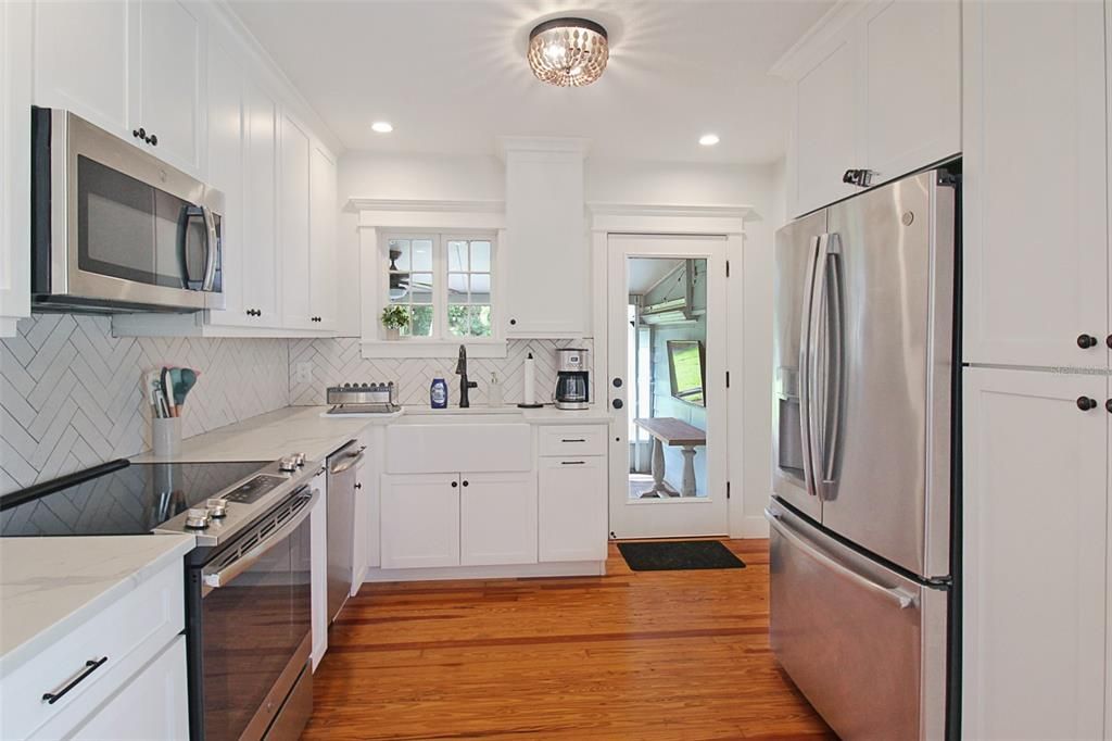 For Rent: $3,600 (2 beds, 2 baths, 1168 Square Feet)