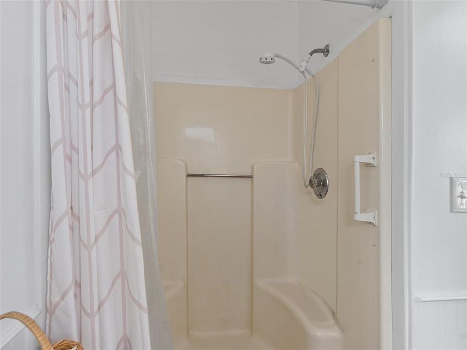 En Venta: $189,900 (2 camas, 2 baños, 1360 Pies cuadrados)