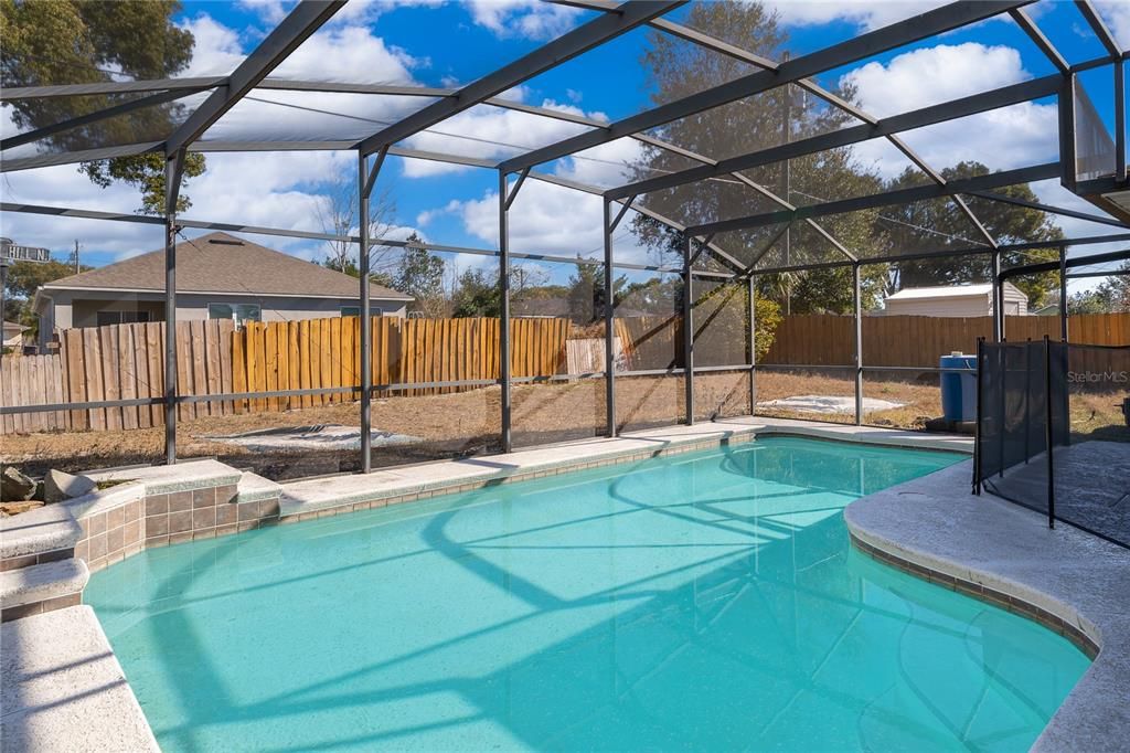 На продажу: $339,999 (3 спален, 2 ванн, 1428 Квадратных фут)