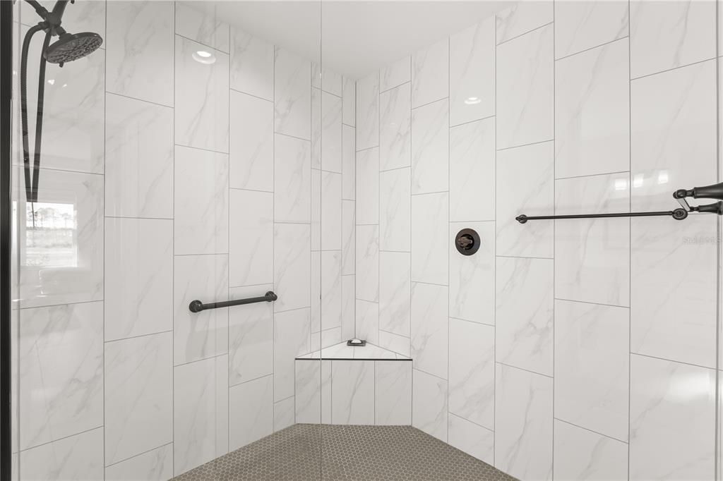 En Venta: $999,999 (3 camas, 2 baños, 2184 Pies cuadrados)