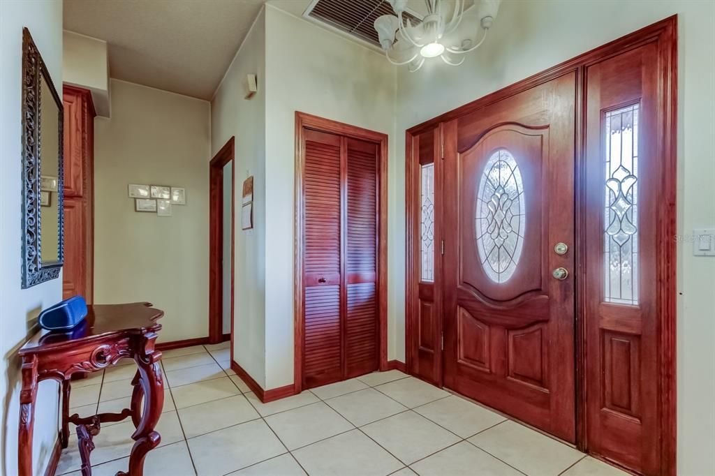 For Sale: $439,999 (3 beds, 2 baths, 2532 Square Feet)
