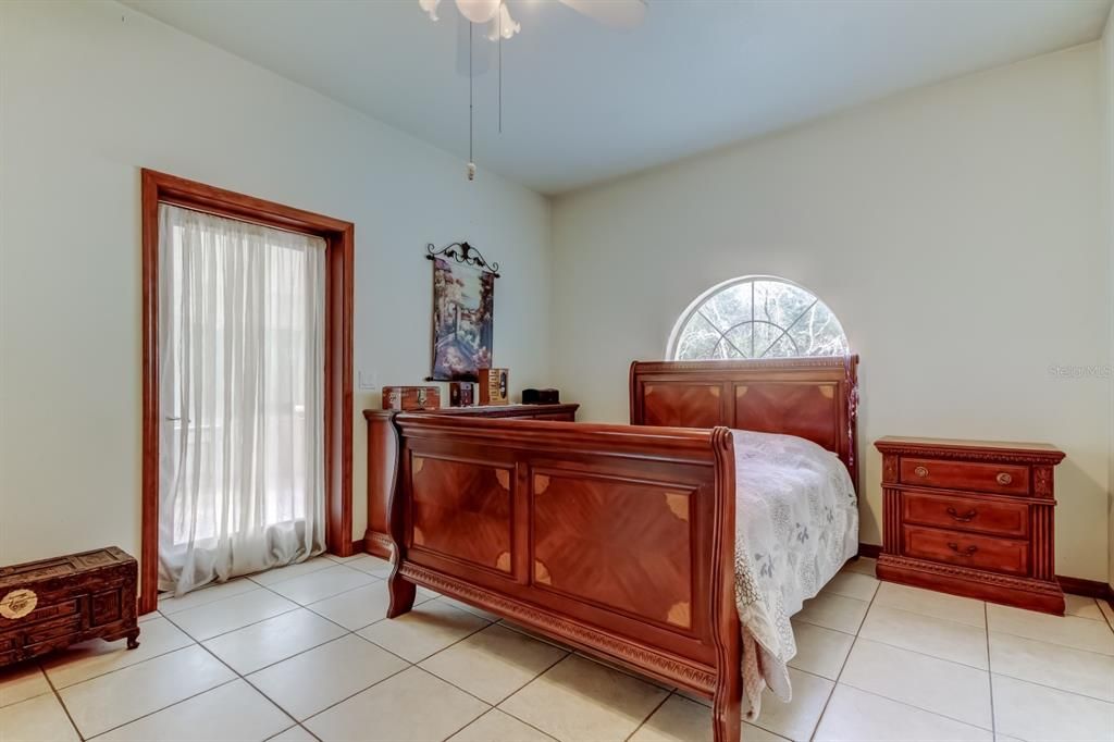 For Sale: $439,999 (3 beds, 2 baths, 2532 Square Feet)