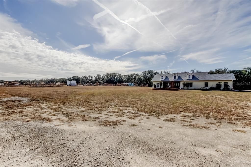 For Sale: $439,999 (3 beds, 2 baths, 2532 Square Feet)