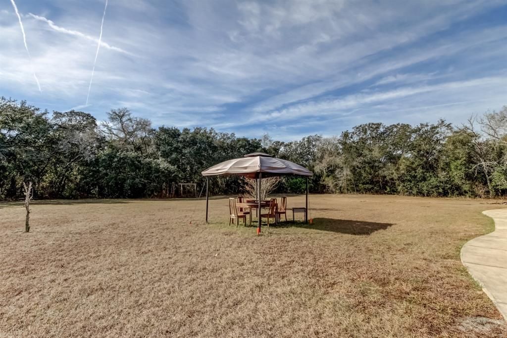 For Sale: $439,999 (3 beds, 2 baths, 2532 Square Feet)