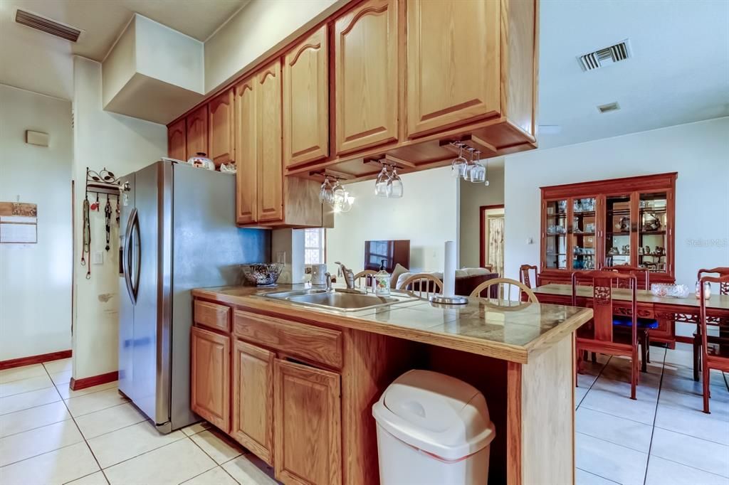 For Sale: $439,999 (3 beds, 2 baths, 2532 Square Feet)