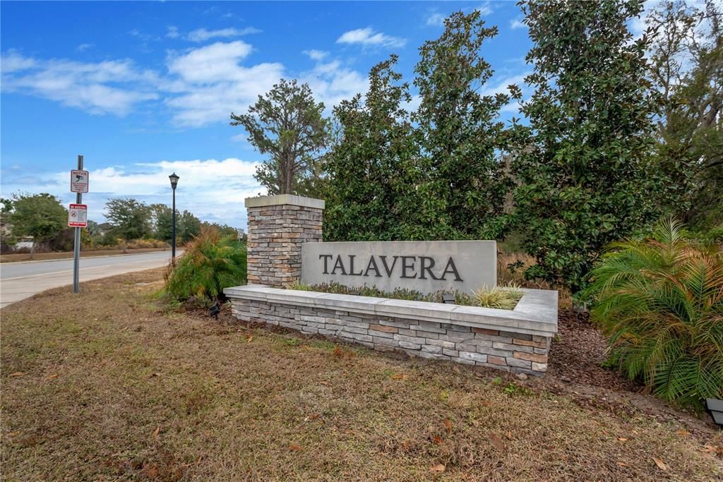Activo con contrato: $479,000 (3 camas, 2 baños, 2727 Pies cuadrados)