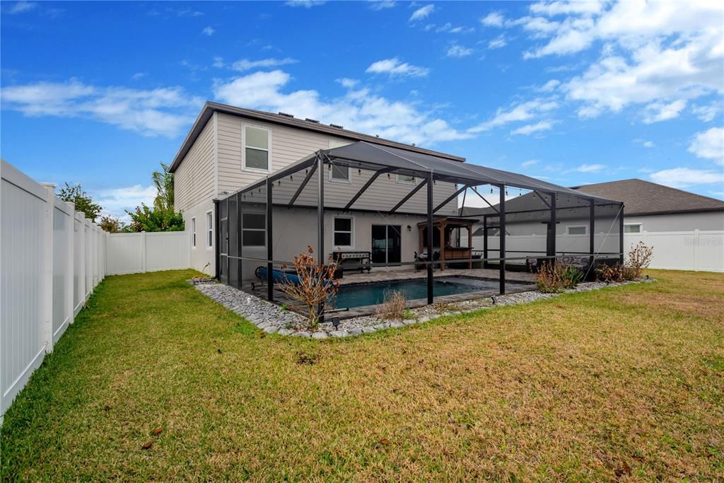 Activo con contrato: $479,000 (3 camas, 2 baños, 2727 Pies cuadrados)
