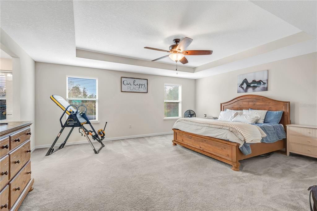 Activo con contrato: $479,000 (3 camas, 2 baños, 2727 Pies cuadrados)