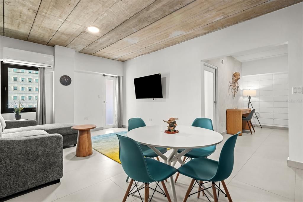 На продажу: $279,000 (1 спален, 1 ванн, 610 Квадратных фут)