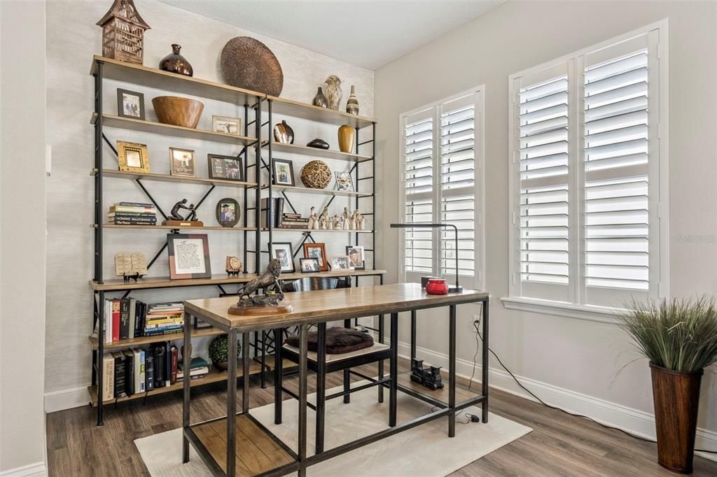Activo con contrato: $749,990 (3 camas, 2 baños, 2159 Pies cuadrados)