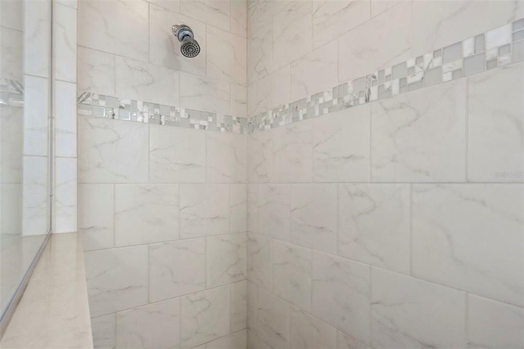 Activo con contrato: $749,990 (3 camas, 2 baños, 2159 Pies cuadrados)