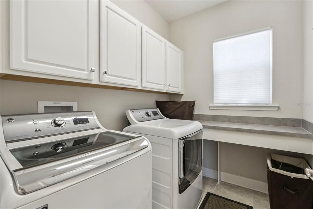 Activo con contrato: $749,990 (3 camas, 2 baños, 2159 Pies cuadrados)